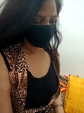 Snapshot of soni_yhakur chatting on May 9, 5:56 am soni yhakur online show from May 9, 5:56 am