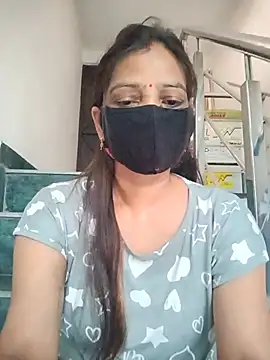 Snapshot of soni_yhakur chatting on May 22, 11:54 pm soni yhakur online show from May 22, 11:54 pm