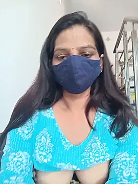 Snapshot of soni_yhakur chatting on June 7, 12:37 am soni yhakur online show from June 7, 12:37 am