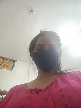 Snapshot of soni_yhakur chatting on June 30, 7:26 pm soni yhakur online show from June 30, 7:26 pm
