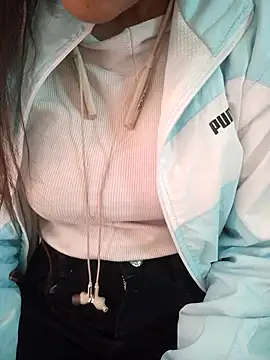 Neha Tyagi online show from November 28, 5:32 am