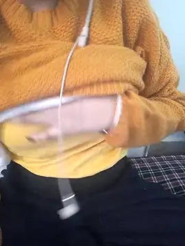 Neha Tyagi online show from December 3, 5:15 am