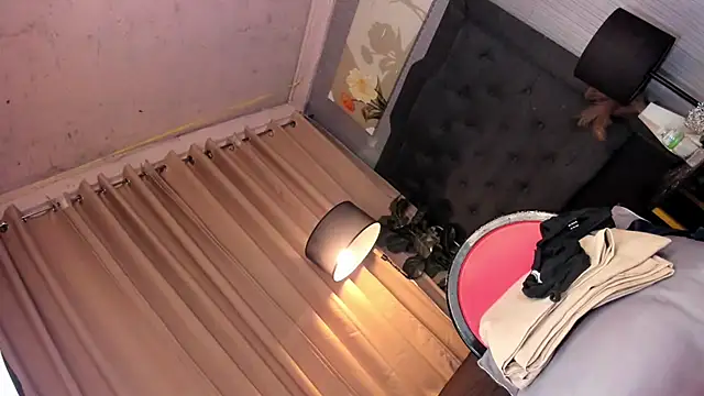 asiangorgeouspetite online show from November 24, 2:00 am