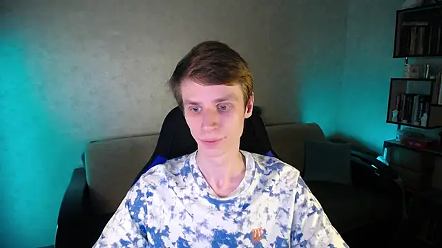yes cute boy  online show from April 8, 7:03 pm