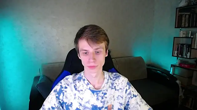yes cute boy  online show from April 10, 3:28 pm