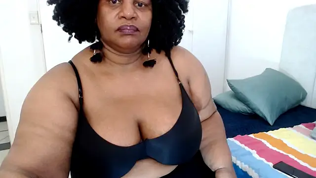 SplendidThalita online show from February 4, 1:06 pm