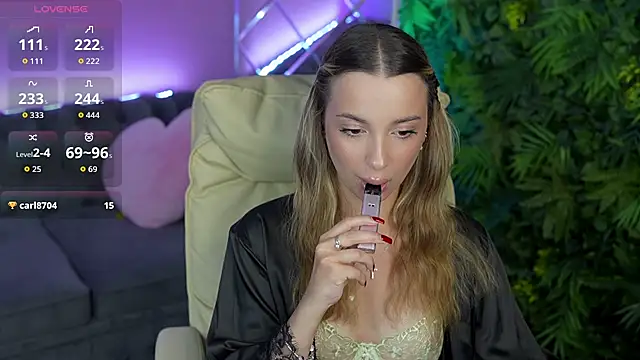 MelisaRoss online show from June 30, 1:23 pm