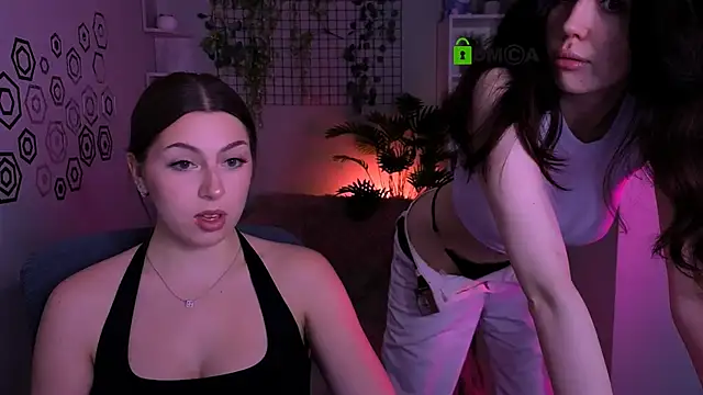 riley sanders online show from June 10, 7:24 pm