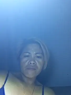 hottie dolly online show from December 14, 2:33 pm