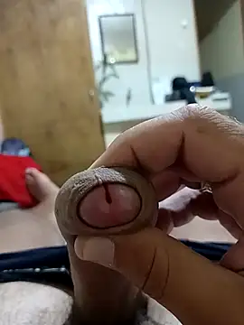 Snapshot of bigdick_italy chatting on February 1, 3:21 pm bigdick italy online show from February 1, 3:21 pm