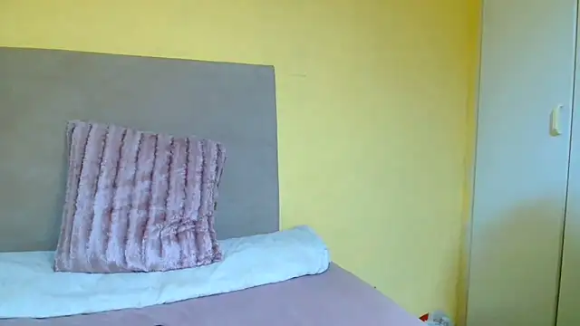 thique doll online show from September 13, 9:03 pm