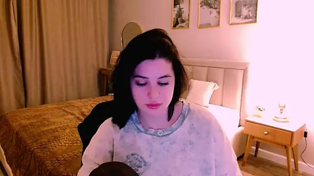 lil angel  online show from February 14, 3:47 am