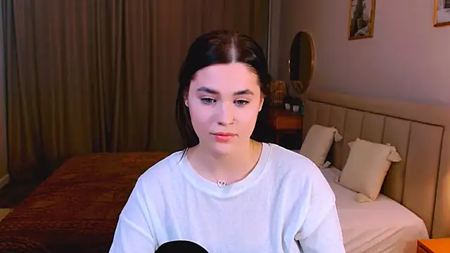 lil angel  online show from March 25, 9:54 pm