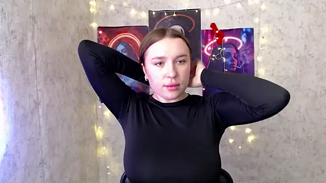 JuliaTopp  online show from February 9, 6:17 am