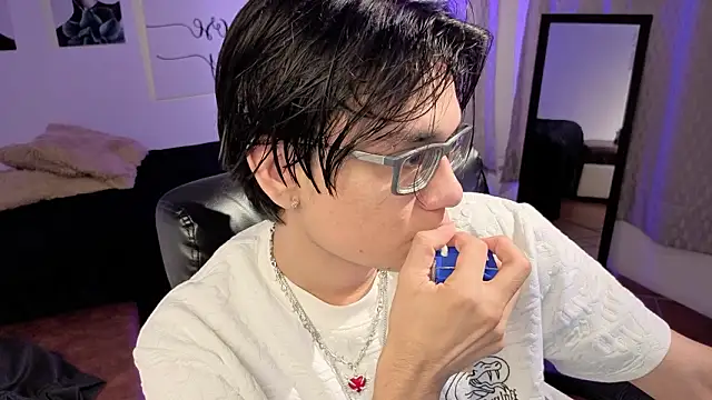 davoxer online show from March 20, 3:44 am