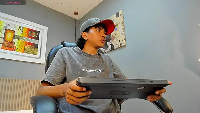 Snapshot of markbowie chatting on March 11, 8:15 pm markbowie online show from March 11, 8:15 pm