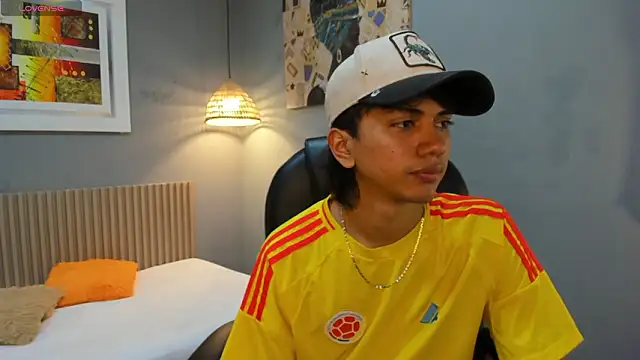 Snapshot of markbowie chatting on March 12, 2:12 pm markbowie online show from March 12, 2:12 pm