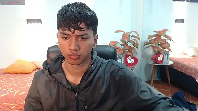 Snapshot of markbowie chatting on March 27, 7:46 pm markbowie online show from March 27, 7:46 pm