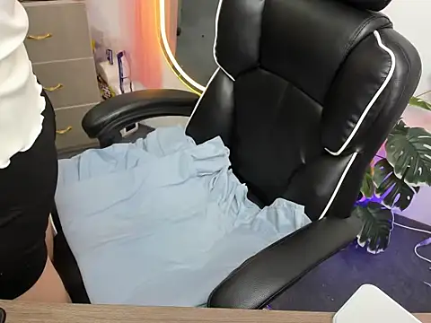 Snapshot of Xiao_cute chatting on November 4, 3:22 pm Xiao cute online show from November 4, 3:22 pm