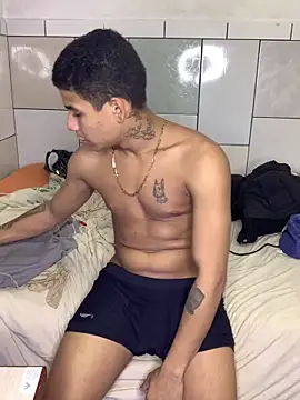 Snapshot of Novindot23cm chatting on January 15, 1:54 am Novindot23cm online show from January 15, 1:54 am