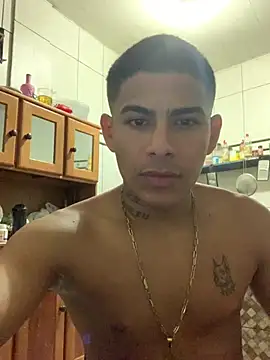 Snapshot of Novindot23cm chatting on February 19, 2:29 am Novindot23cm online show from February 19, 2:29 am