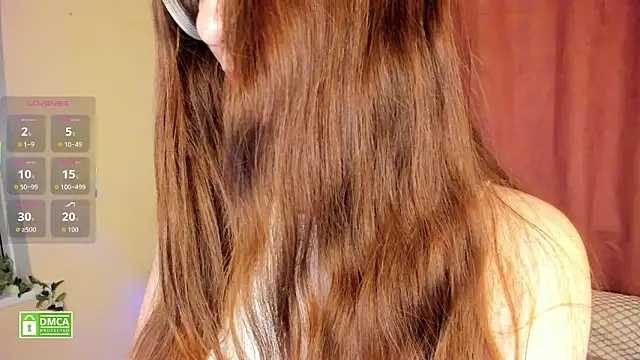 Snapshot of blessme_G chatting on November 17, 2:06 am blessme G online show from November 17, 2:06 am