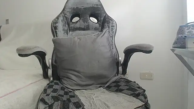 Snapshot of mia_duvall chatting on December 6, 6:06 pm mia duvall online show from December 6, 6:06 pm