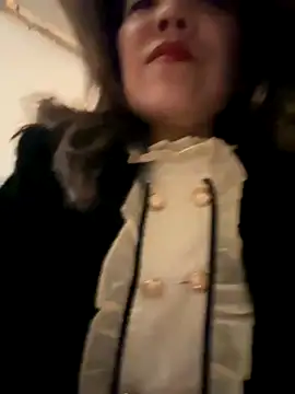 anna yngs online show from October 17, 1:25 pm