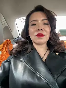 anna yngs online show from February 2, 4:00 am