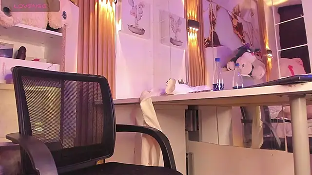 AgathaAtenea online show from October 2, 6:15 pm