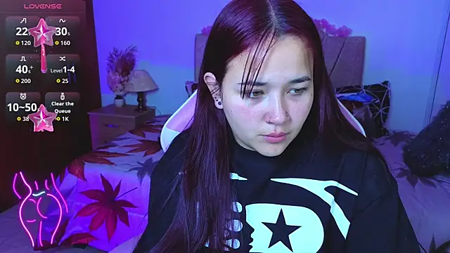 Leakitten online show from September 18, 4:42 pm