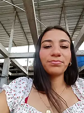 Snapshot of -juicy_ chatting on October 10, 8:52 pm -juicy  online show from October 10, 8:52 pm