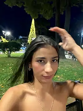 -juicy  online show from January 9, 11:17 pm