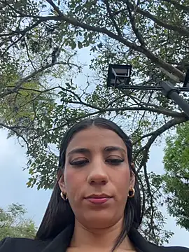 -juicy  online show from February 19, 10:50 pm