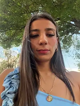 -juicy  online show from May 7, 10:37 pm