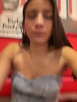 -juicy  online show from June 19, 10:35 pm