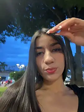 -juicy  online show from July 4, 11:22 pm