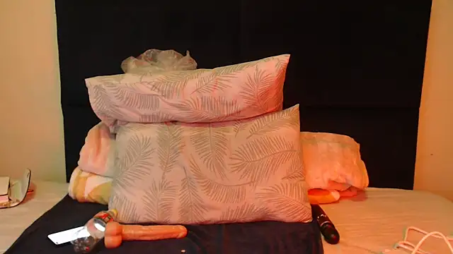 Diva-Lolah online show from November 2, 8:00 pm