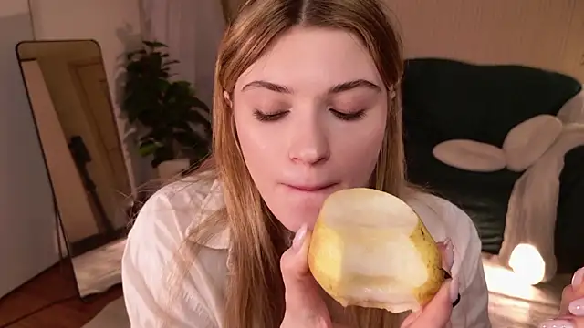 Angell Wild online show from March 11, 4:35 pm