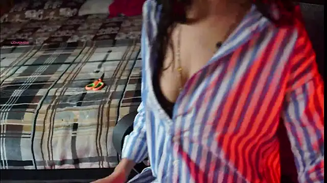 NidhiChandra online show from October 8, 8:01 am