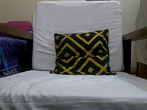 Snapshot of DhakaBabe chatting on February 12, 5:19 pm DhakaBabe online show from February 12, 5:19 pm