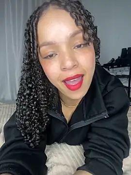 Yasmin777  online show from November 25, 11:49 pm