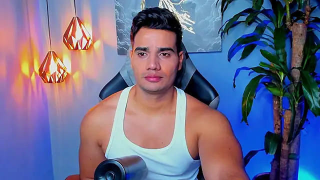 AndresR3 online show from November 25, 2:17 pm