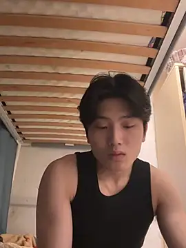 Snapshot of Sunny9643 chatting on July 13, 12:30 pm Sunny9643 online show from July 13, 12:30 pm