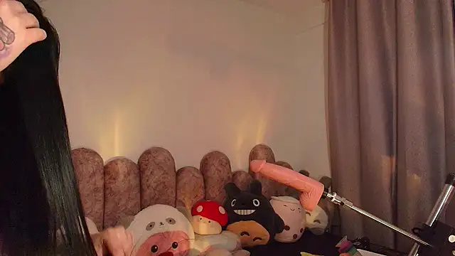 Claiborne Morris online show from October 17, 2:15 am