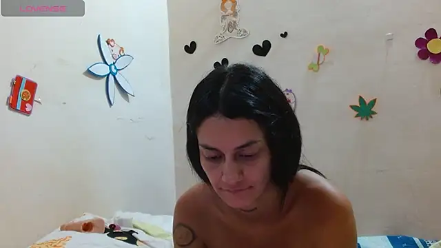 Snapshot of Akasha001 chatting on October 12, 8:24 am Akasha001 online show from October 12, 8:24 am