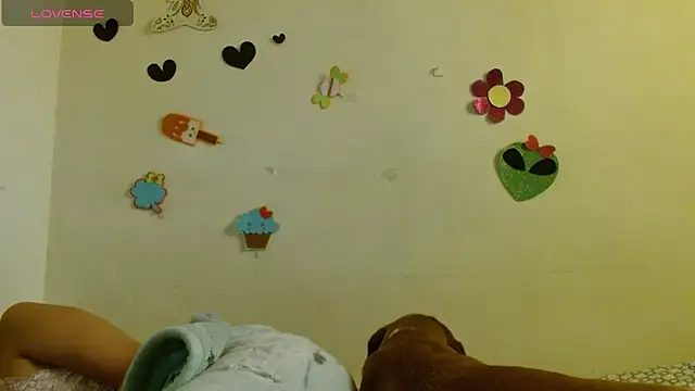 Snapshot of Akasha001 chatting on October 30, 12:17 pm Akasha001 online show from October 30, 12:17 pm