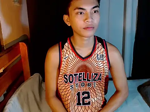 Snapshot of urguy_marco chatting on September 16, 9:21 am urguy marco online show from September 16, 9:21 am