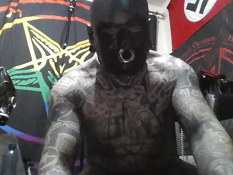 Snapshot of object857 chatting on November 11, 3:01 pm object857 online show from November 11, 3:01 pm