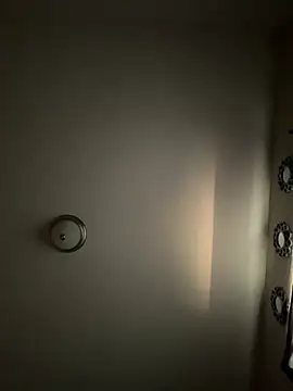 Snapshot of 1n0nlythroat chatting on September 10, 7:14 pm 1n0nlythroat online show from September 10, 7:14 pm